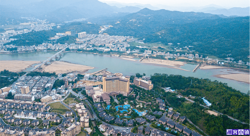 广东省花山镇的地理风貌与文化底蕴